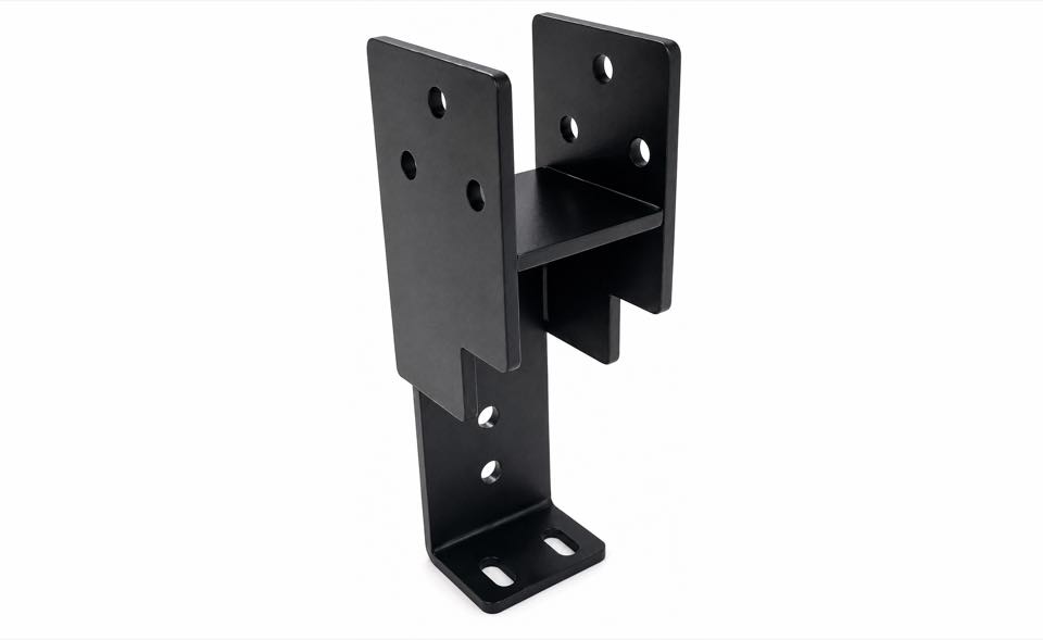 Steel bracket for fixing beams to a container, powder-coated